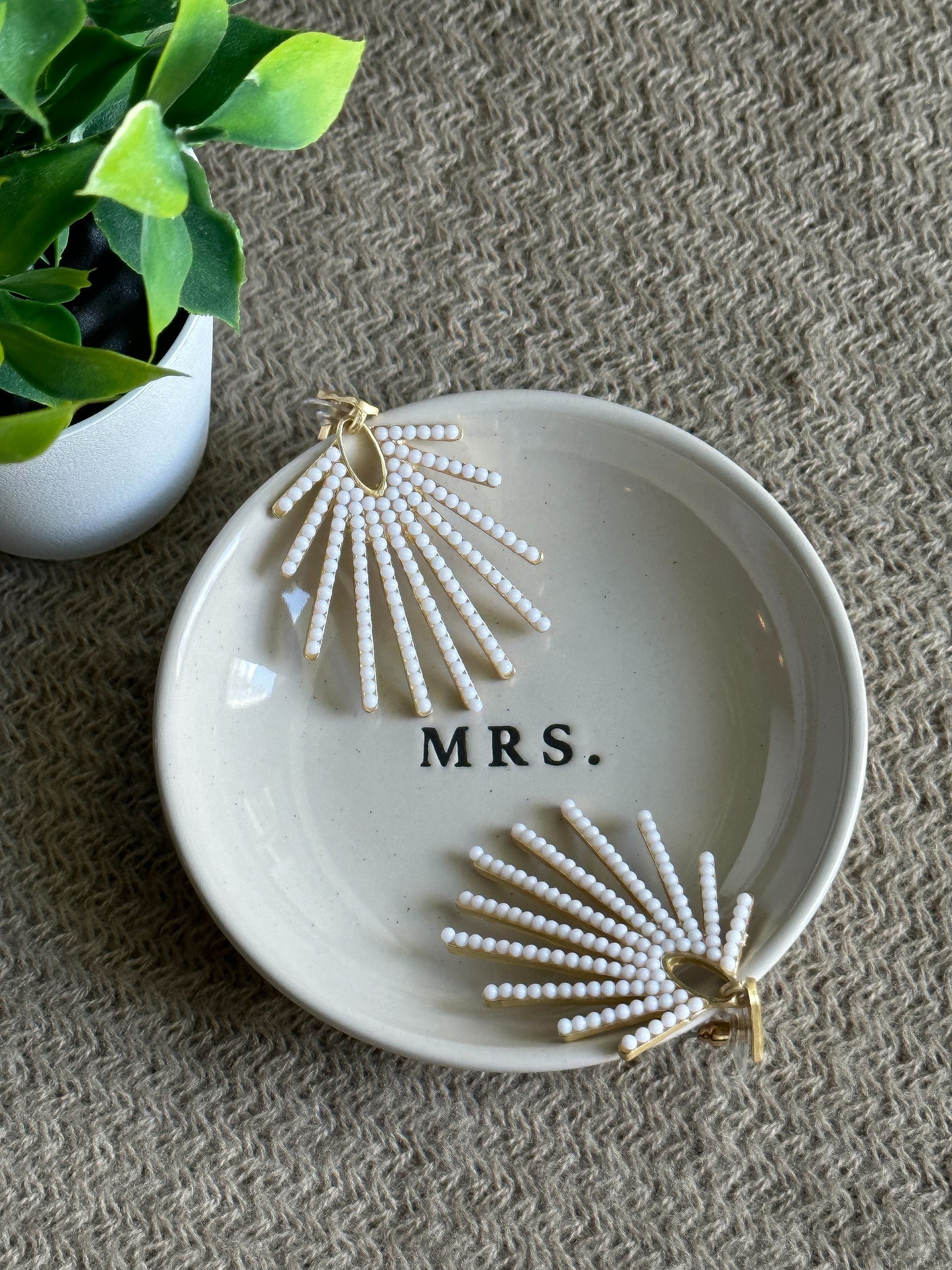 White Sunburst Drops