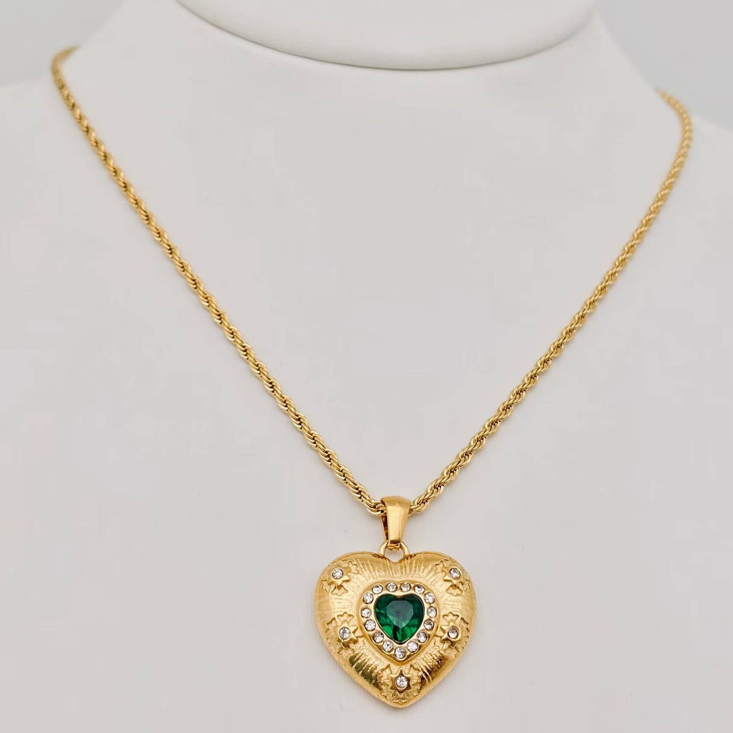 Green Heart Pendant Necklace